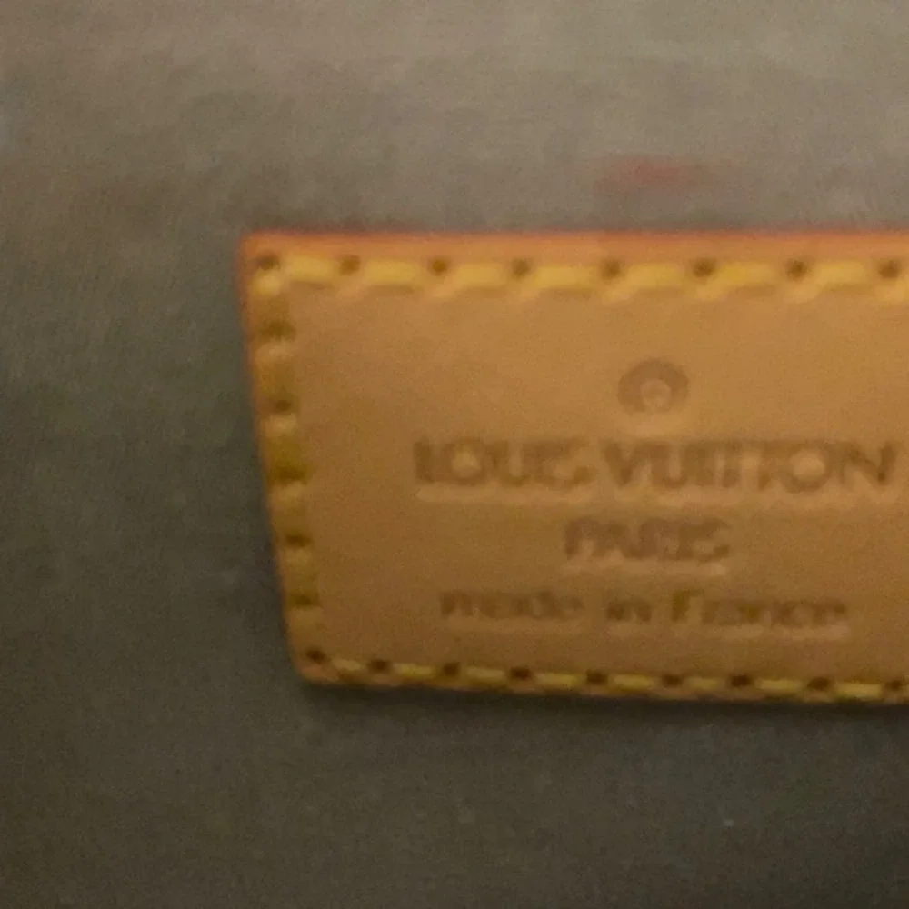 Louis Vuitton Cream and Tan Leather Shoulder Bag